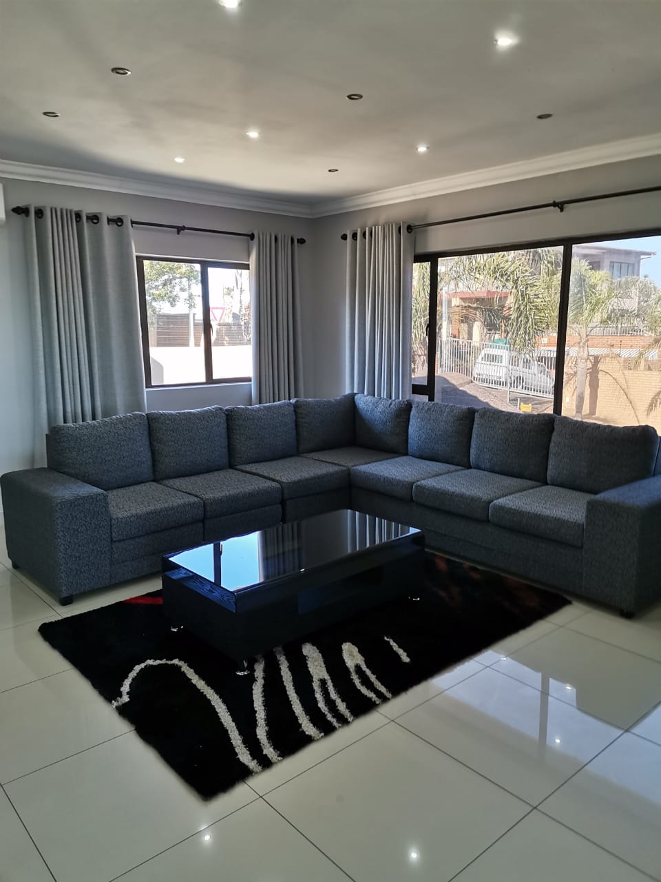 b25aa1de-4c19-4afb-952d-65304e8f6212