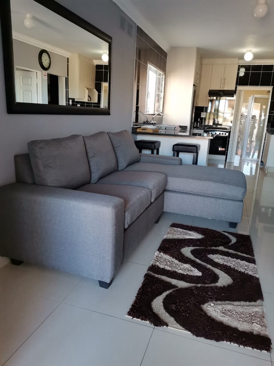 ef929631-f1e0-4e32-a376-225383375270